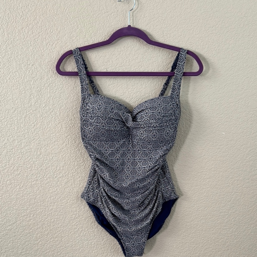 Elegant Kids Bodysuit - Navy and White Pattern